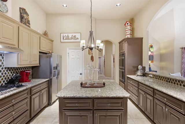 186 Las Colinas Trail, Cross Roads, TX 76227
