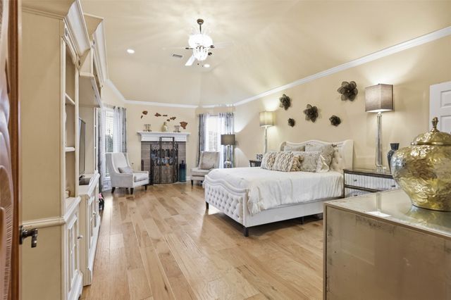 186 Las Colinas Trail, Cross Roads, TX 76227
