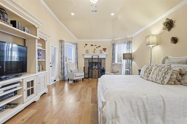 186 Las Colinas Trail, Cross Roads, TX 76227