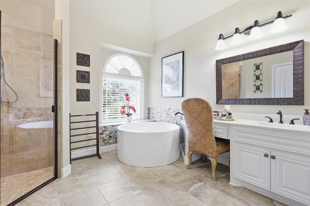 186 Las Colinas Trail, Cross Roads, TX 76227