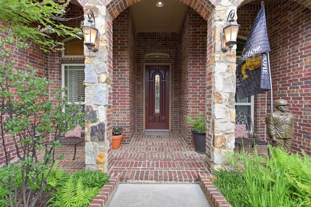 186 Las Colinas Trail, Cross Roads, TX 76227