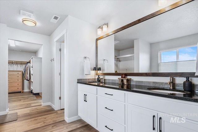 4215 N Pindus Avenue, Meridian, ID 83646