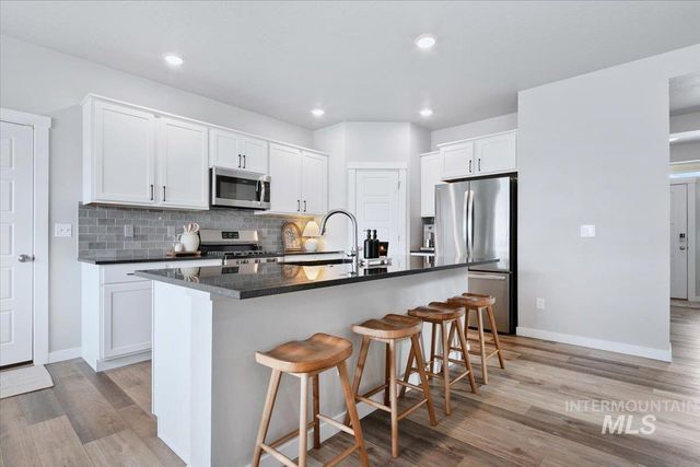 4215 N Pindus Avenue, Meridian, ID 83646