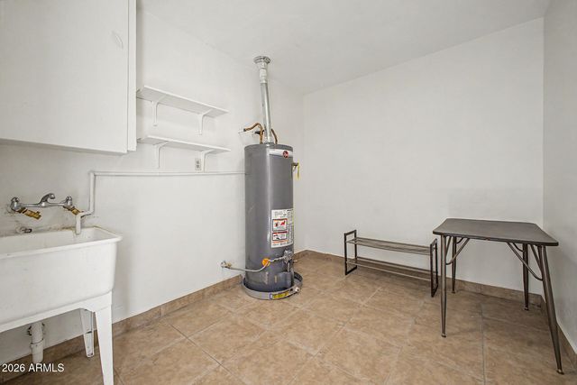 6138 N 15TH Avenue, Phoenix, AZ 85015