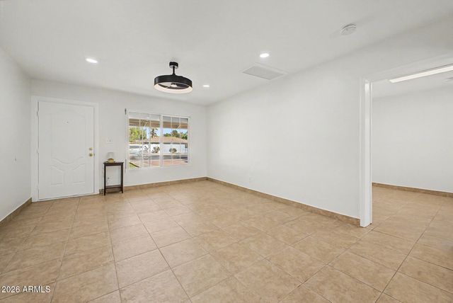 6138 N 15TH Avenue, Phoenix, AZ 85015