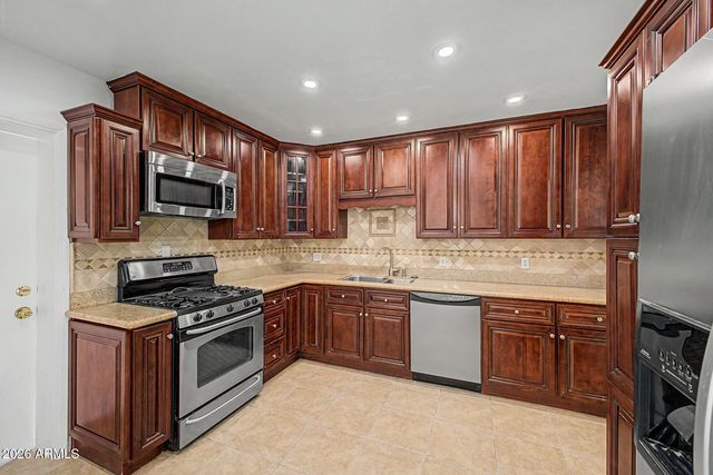 6138 N 15TH Avenue, Phoenix, AZ 85015