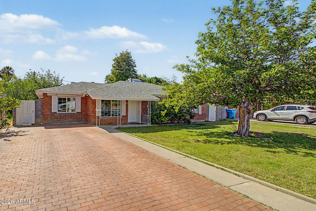 6138 N 15TH Avenue, Phoenix, AZ 85015