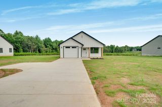 673 S Grove Street, Lincolnton, NC 28092
