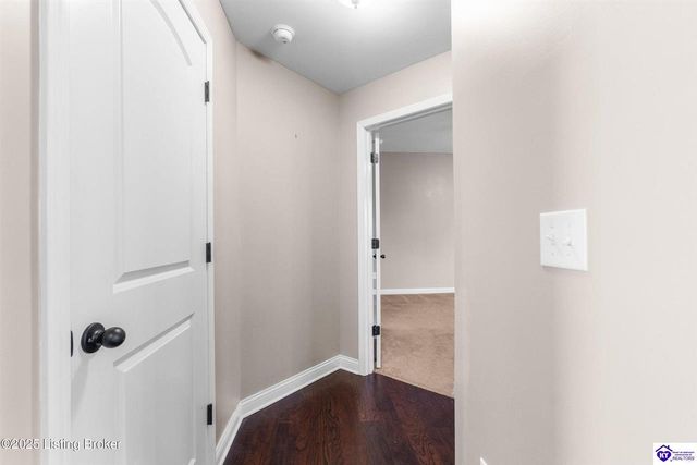 316 Merlot Court, Vine Grove, KY 40175