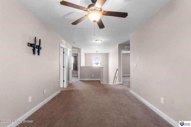 316 Merlot Court, Vine Grove, KY 40175