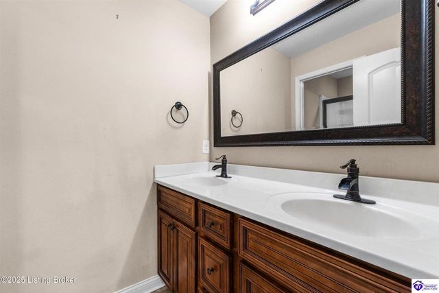 316 Merlot Court, Vine Grove, KY 40175