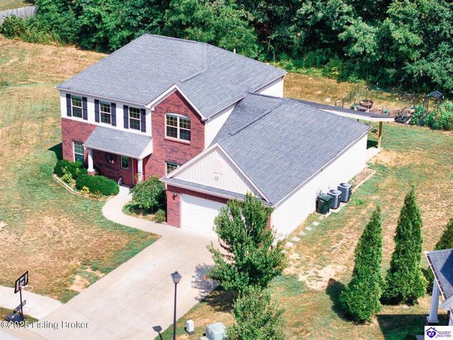 316 Merlot Court, Vine Grove, KY 40175