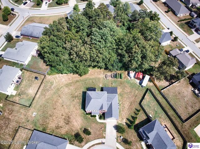 316 Merlot Court, Vine Grove, KY 40175