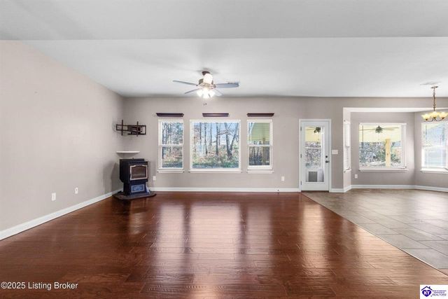 316 Merlot Court, Vine Grove, KY 40175