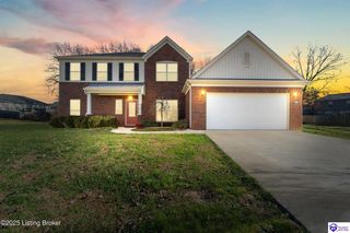 316 Merlot Court, Vine Grove, KY 40175