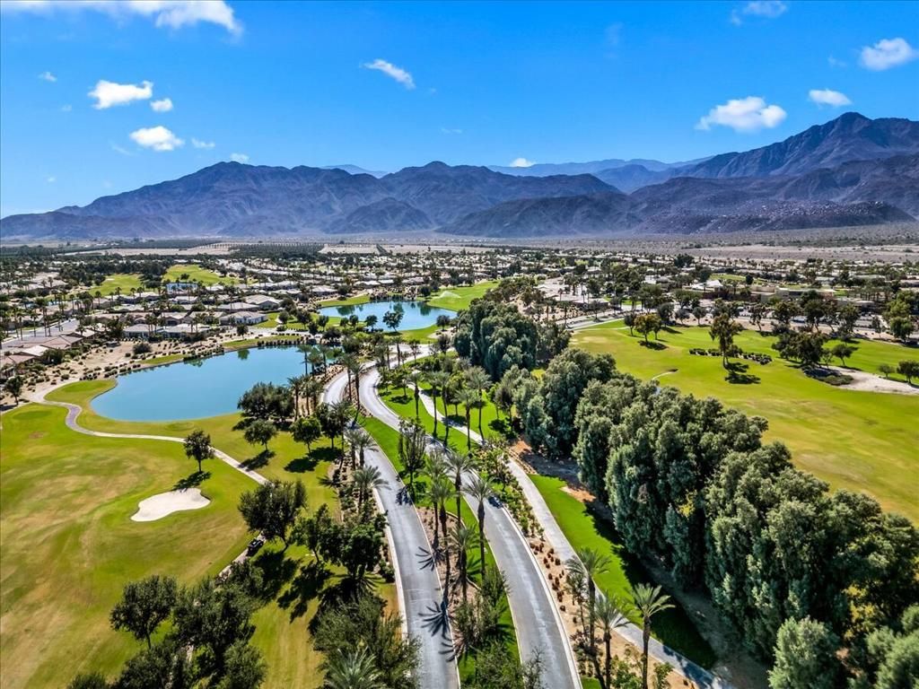 61466 Fire Barrel Drive, La Quinta, CA 92253
