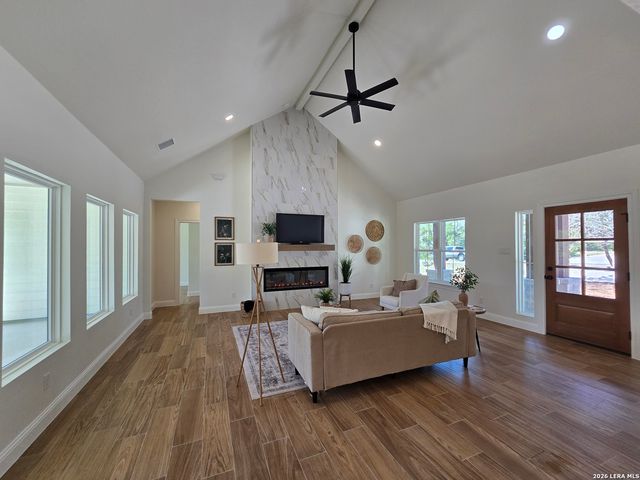 1247 MARLYS AVE, Canyon Lake, TX 78133