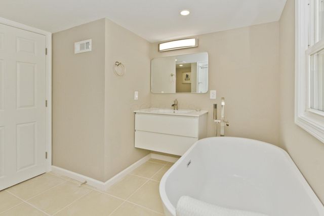 205 N Gould Road, Columbus, OH 43209