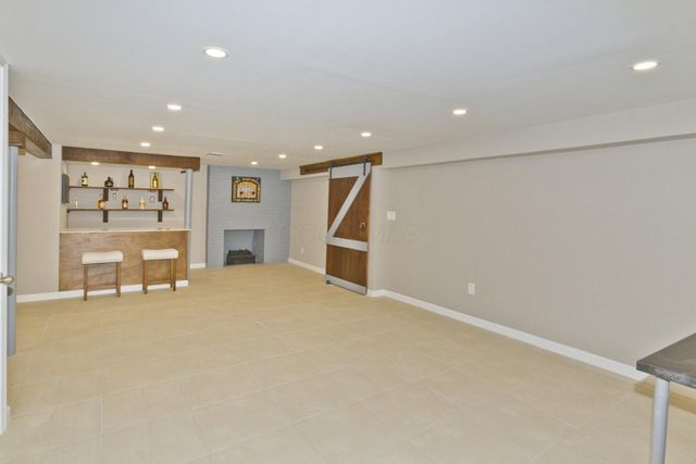 205 N Gould Road, Columbus, OH 43209