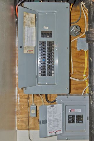 205 N Gould Road, Columbus, OH 43209