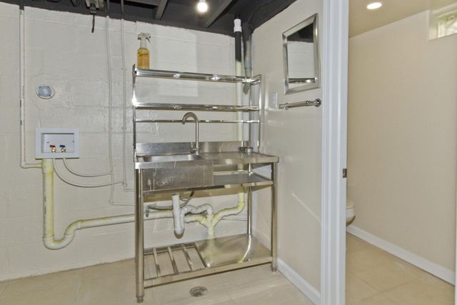 205 N Gould Road, Columbus, OH 43209