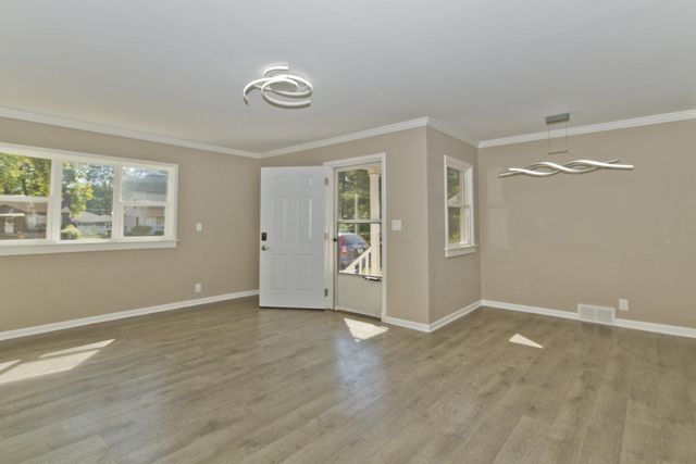 205 N Gould Road, Columbus, OH 43209