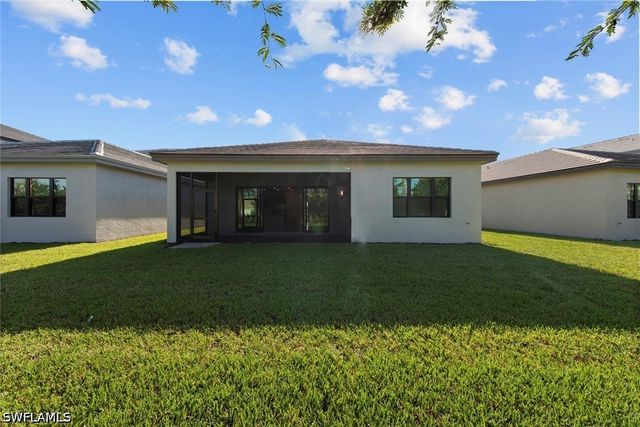 20944 Thistle Leaf LN, Estero, FL 33928
