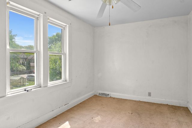 1023 16th Street, Rock Island, IL 61201