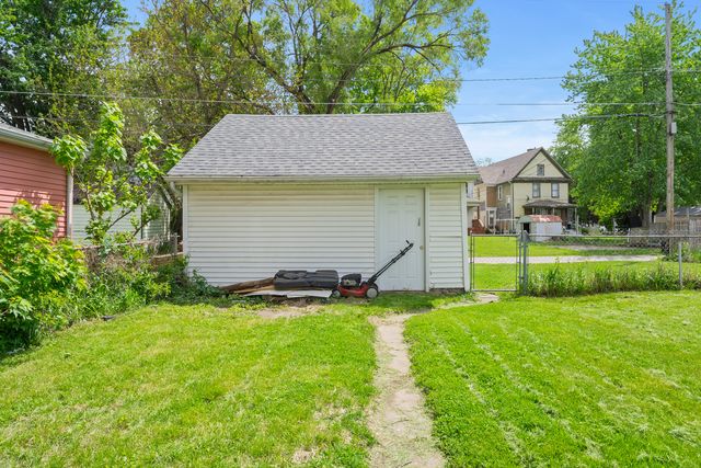 1023 16th Street, Rock Island, IL 61201