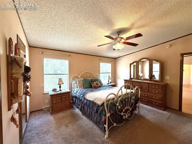 17 Amanda Circle, Florissant, CO 80816