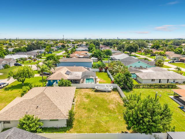 1832 SE Van Loon Terrace, Cape Coral, FL 33990