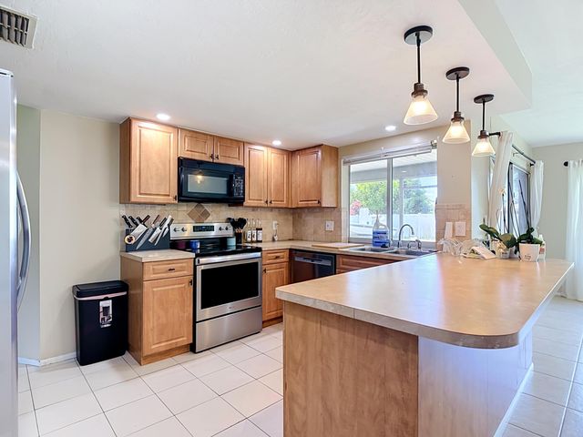 1832 SE Van Loon Terrace, Cape Coral, FL 33990