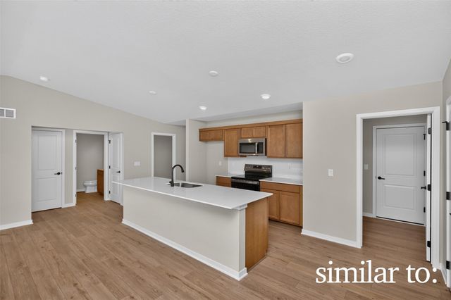 702 NE Crossing Oaks Drive, Ankeny, IA 50021