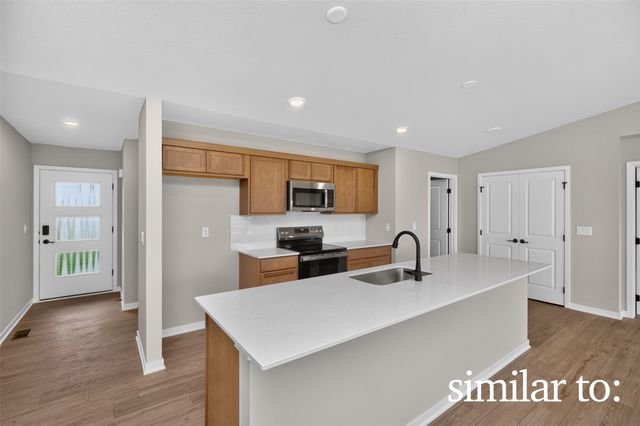 702 NE Crossing Oaks Drive, Ankeny, IA 50021