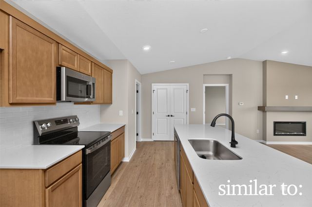 702 NE Crossing Oaks Drive, Ankeny, IA 50021