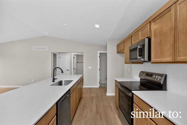 702 NE Crossing Oaks Drive, Ankeny, IA 50021