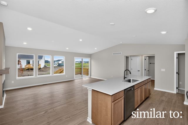 702 NE Crossing Oaks Drive, Ankeny, IA 50021