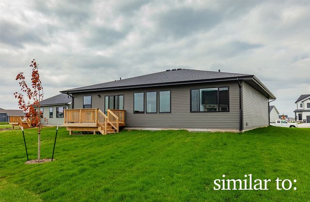 702 NE Crossing Oaks Drive, Ankeny, IA 50021