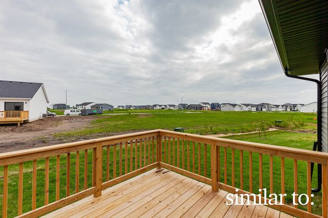 702 NE Crossing Oaks Drive, Ankeny, IA 50021