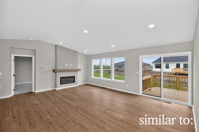 702 NE Crossing Oaks Drive, Ankeny, IA 50021