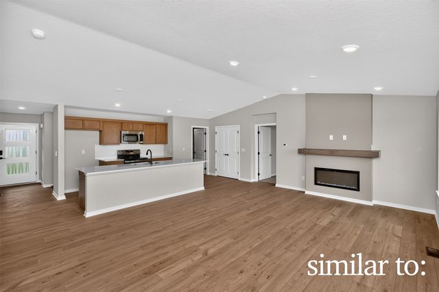 702 NE Crossing Oaks Drive, Ankeny, IA 50021