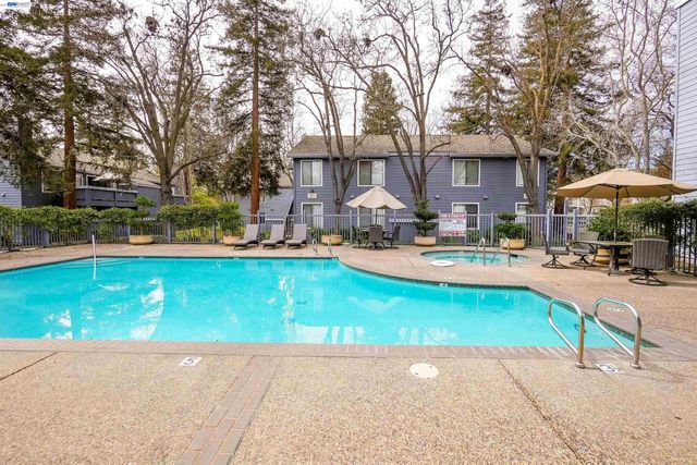 7126 Cross Creek Cir D, Dublin, CA 94568