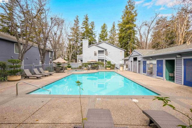 7126 Cross Creek Cir D, Dublin, CA 94568