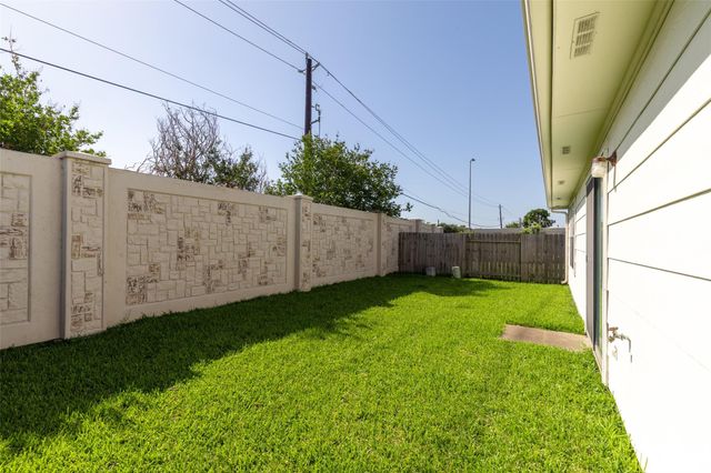 2706 Eldridge Park Way, Sugar Land, TX 77498
