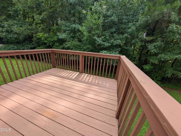 1039 Laurel Leaf Road, Zebulon, NC 27597