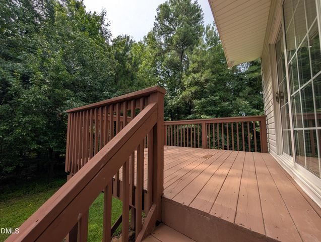 1039 Laurel Leaf Road, Zebulon, NC 27597