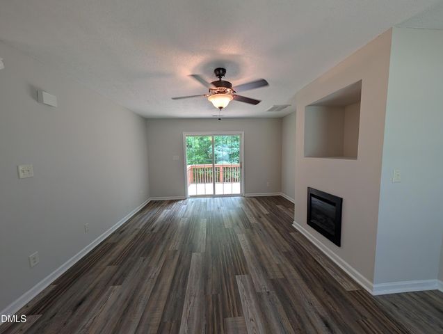 1039 Laurel Leaf Road, Zebulon, NC 27597