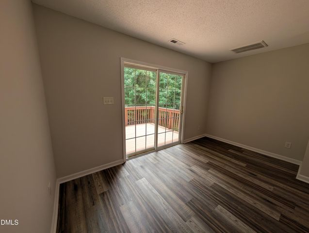 1039 Laurel Leaf Road, Zebulon, NC 27597