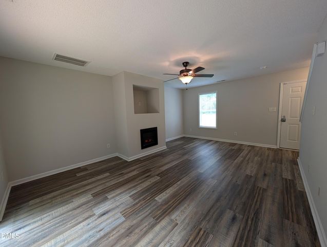 1039 Laurel Leaf Road, Zebulon, NC 27597