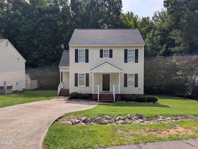 1039 Laurel Leaf Road, Zebulon, NC 27597